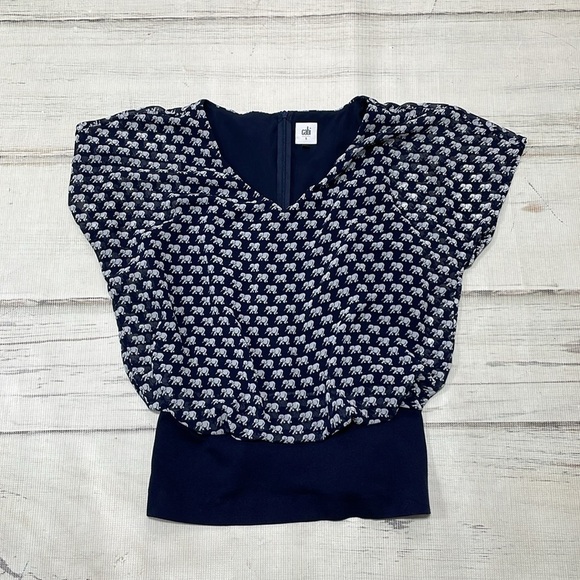 CABI Blouse Women's Small Blue Elephant Print Parade Top Short Sleeve Style 5345 - Picture 11 of 14